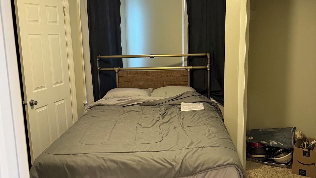 Photo of Bedroom in Craig Beach