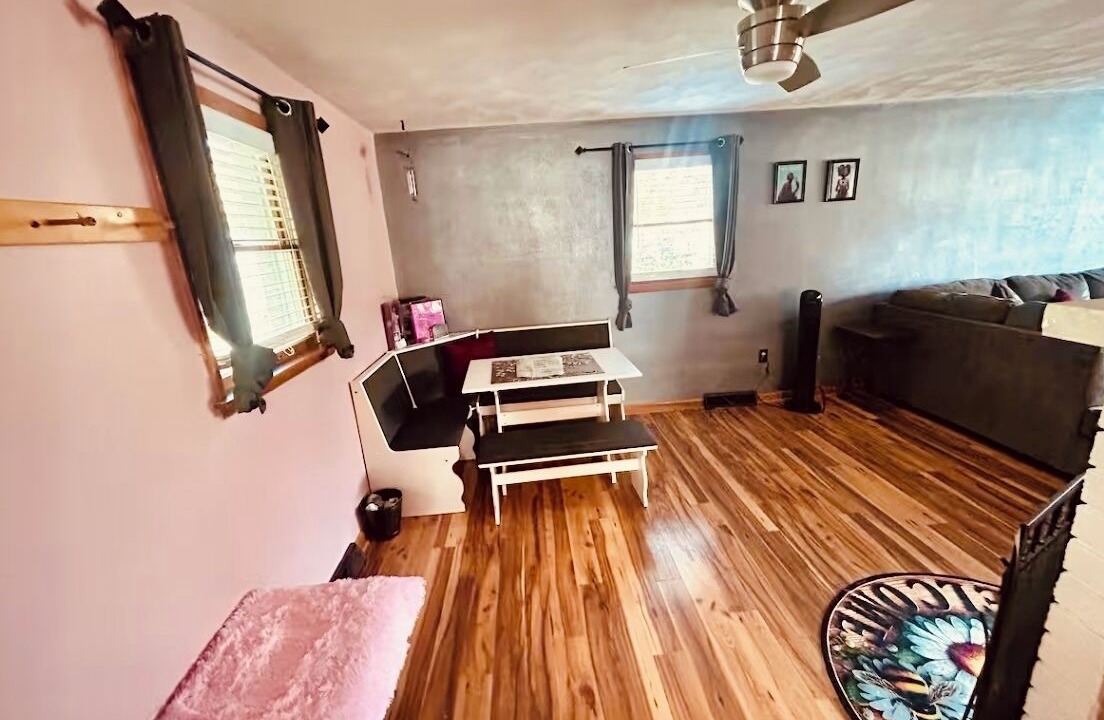 Photo of Livingroom in Clarksburg