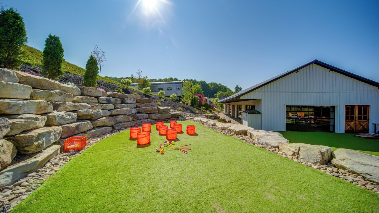 Photo of Outdoor in Adrian Furnace