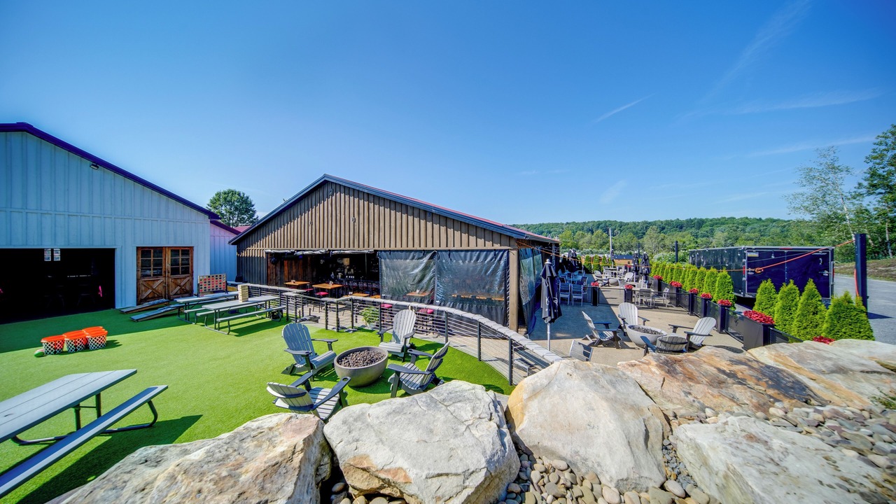 Photo of Outdoor in Adrian Furnace