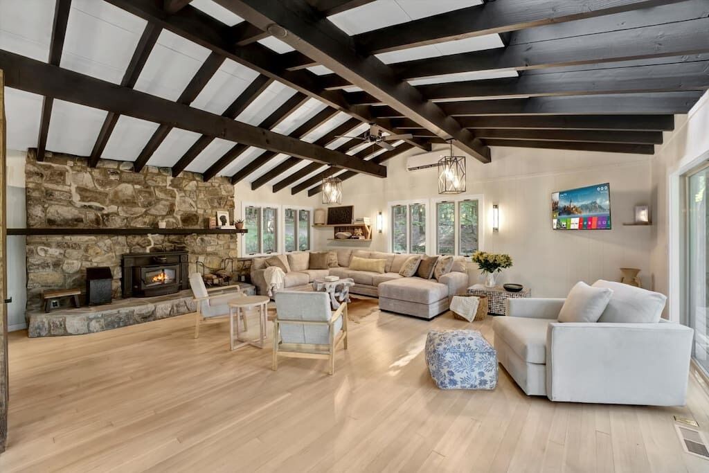 Photo of Livingroom in Johnsonburg