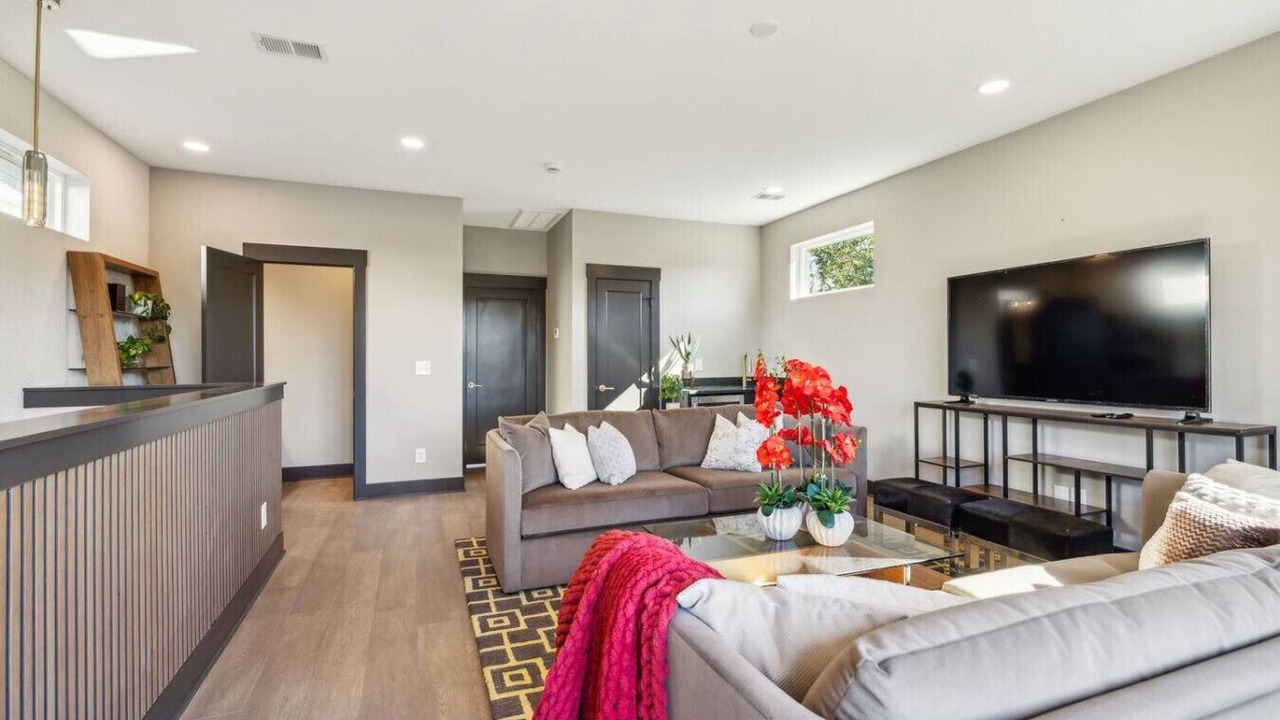 Photo of Livingroom in Madison
