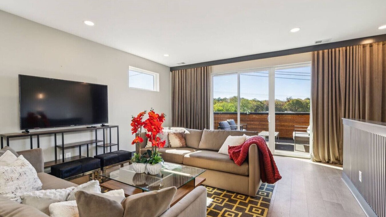 Photo of Livingroom in Madison