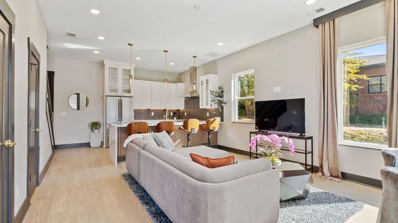 Photo of Livingroom in Madison