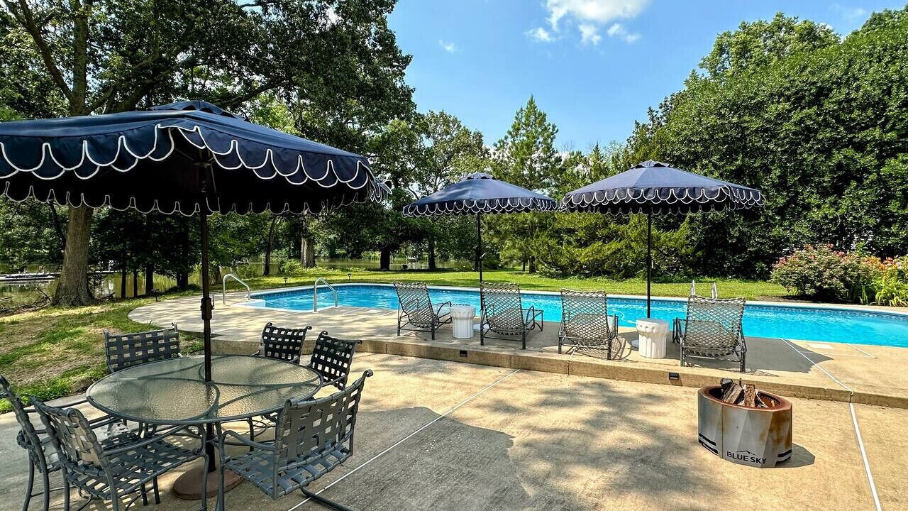 Photo of Outdoor in Unionville
