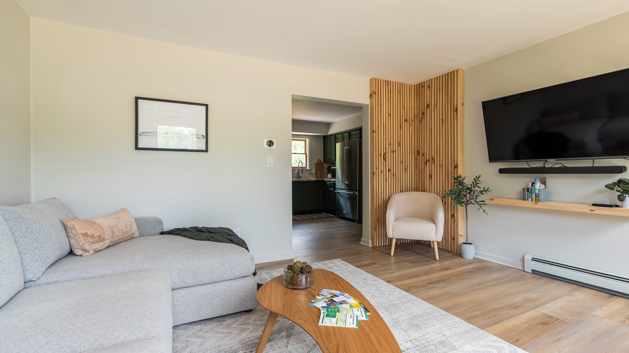 Photo of Livingroom in Gardiner