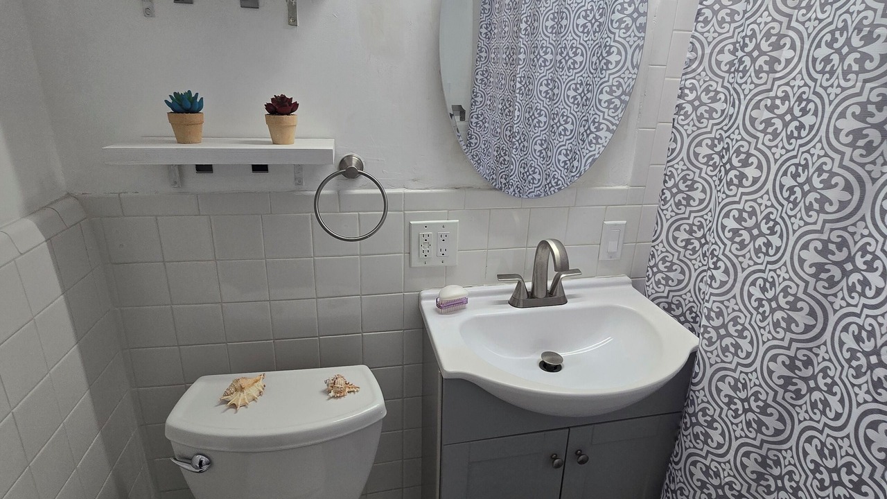 Photo of Bathroom in Hillside