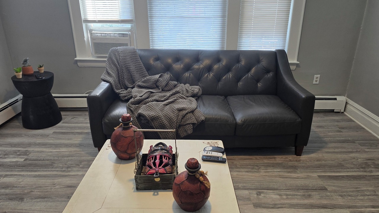Photo of Livingroom in Hillside