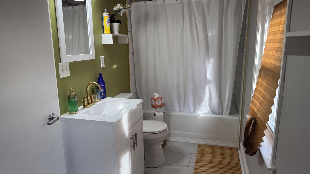 Photo of Bathroom in Moylan
