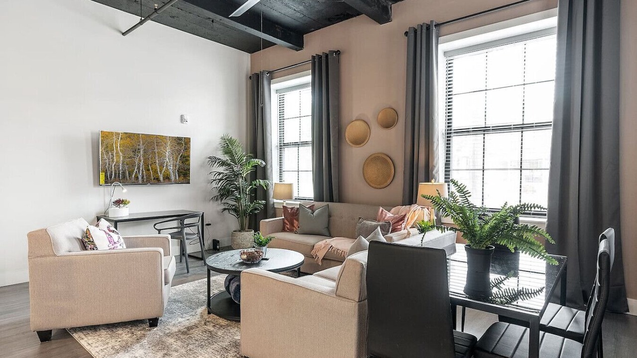 Photo of Livingroom in Northwest Philadelphia