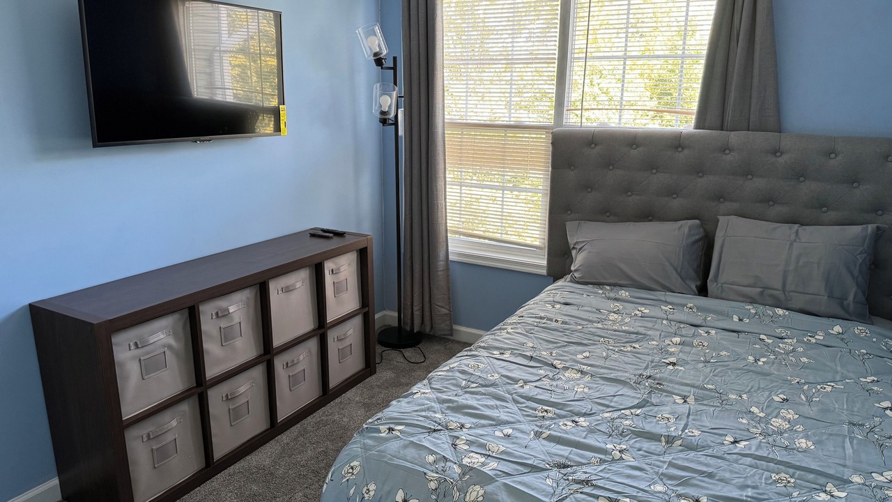 Photo of Bedroom in Ferndale