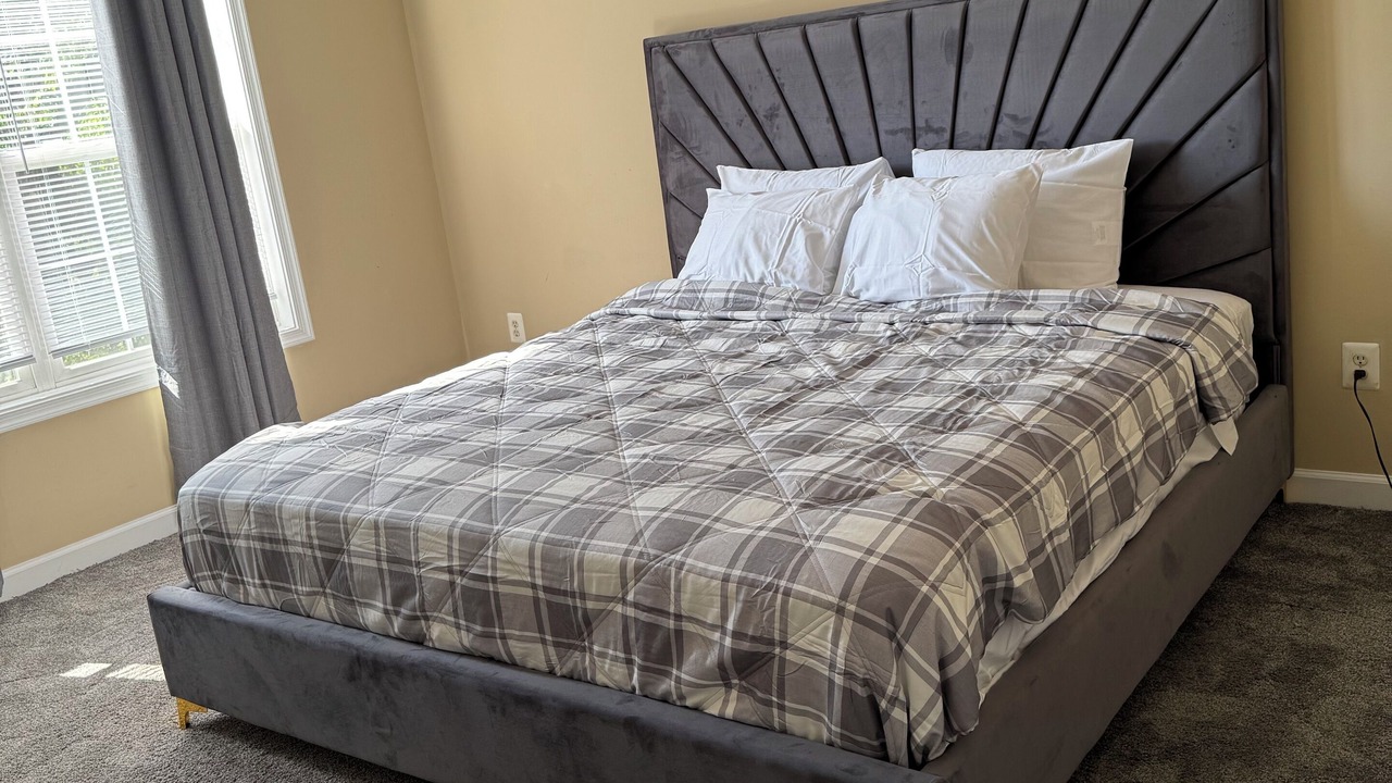 Photo of Bedroom in Ferndale