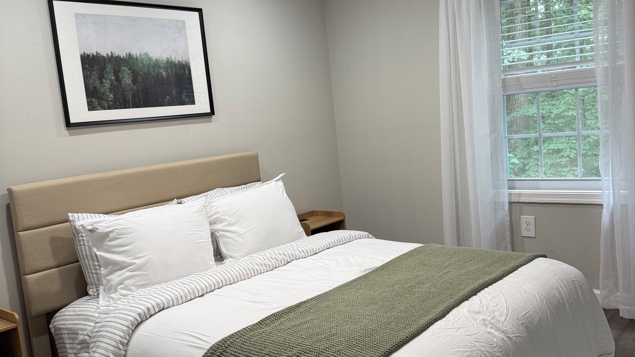 Photo of Bedroom in Calverton