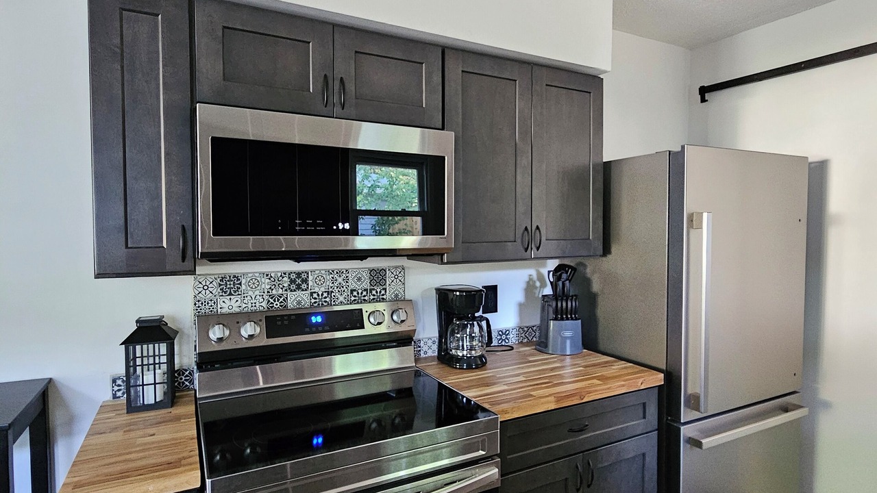 Photo of Kitchen in Mentor Headlands