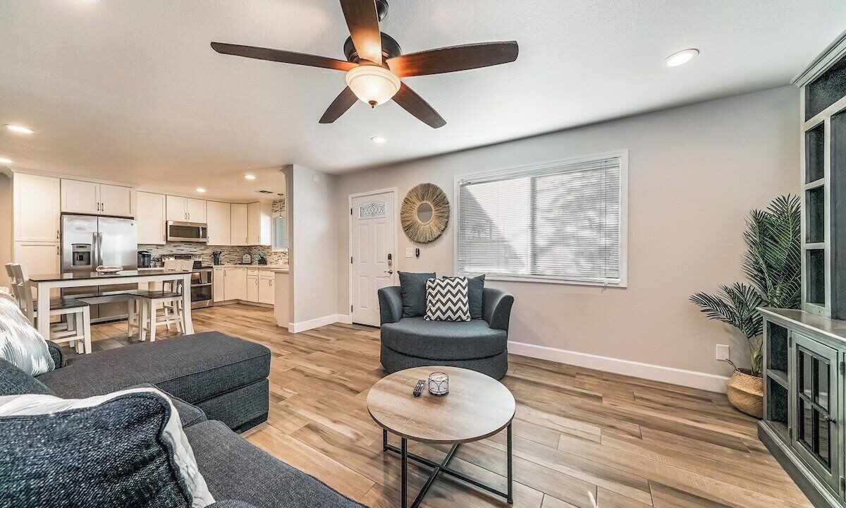 Photo of Livingroom in Pointe Scottsdale