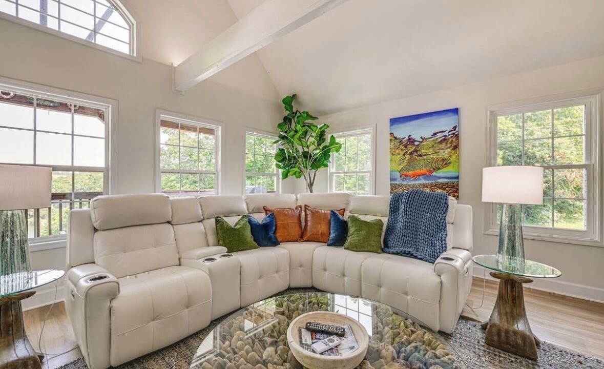 Photo of Livingroom in Mount Vernon