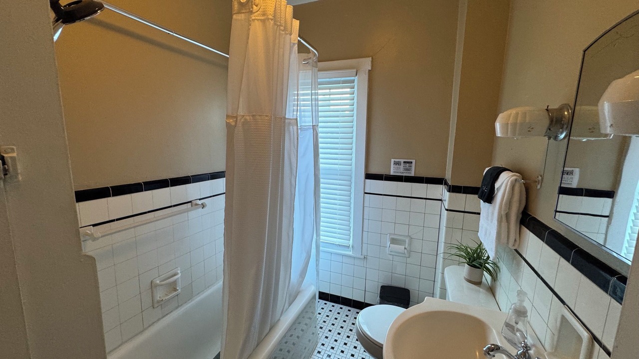 Photo of Bathroom in Grafton