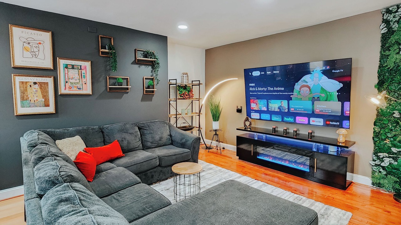 Photo of Livingroom in Midtown Village