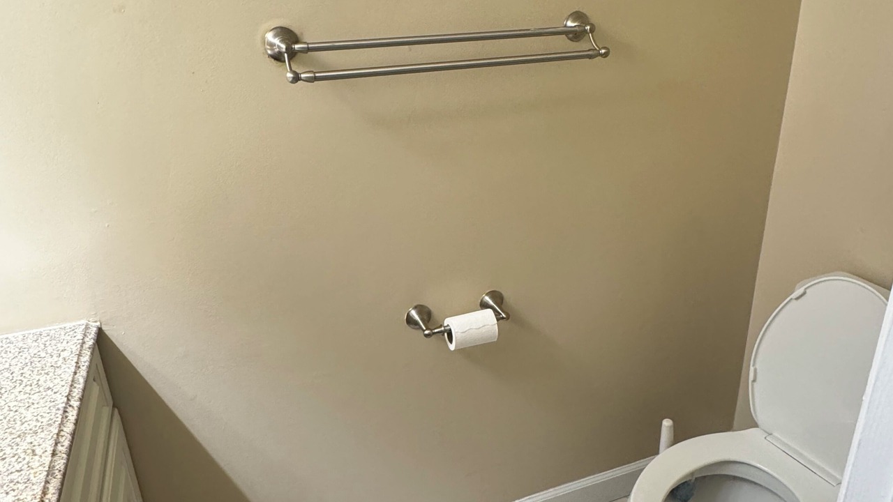 Photo of Bathroom in Lake Arbor