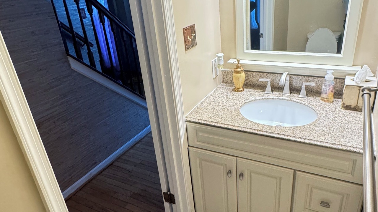 Photo of Bathroom in Lake Arbor