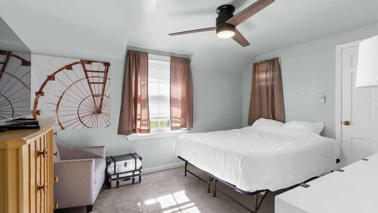Photo of Bedroom in Youngstown