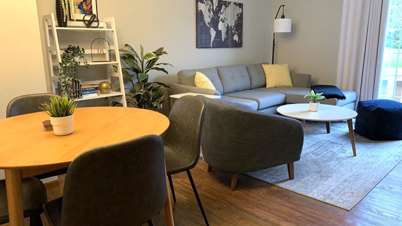 Photo of Livingroom in Northwest Columbus