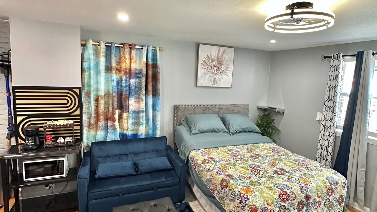 Photo of Bedroom in Queen Village