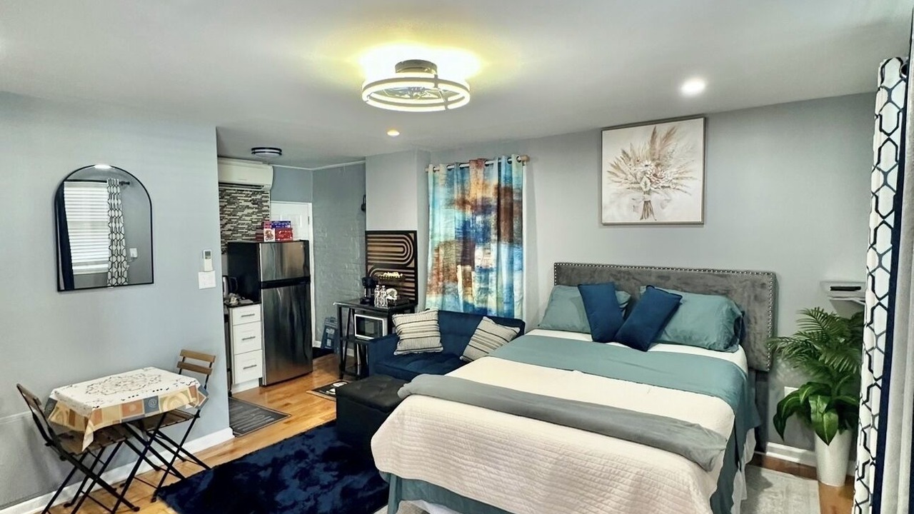 Photo of Bedroom in Queen Village