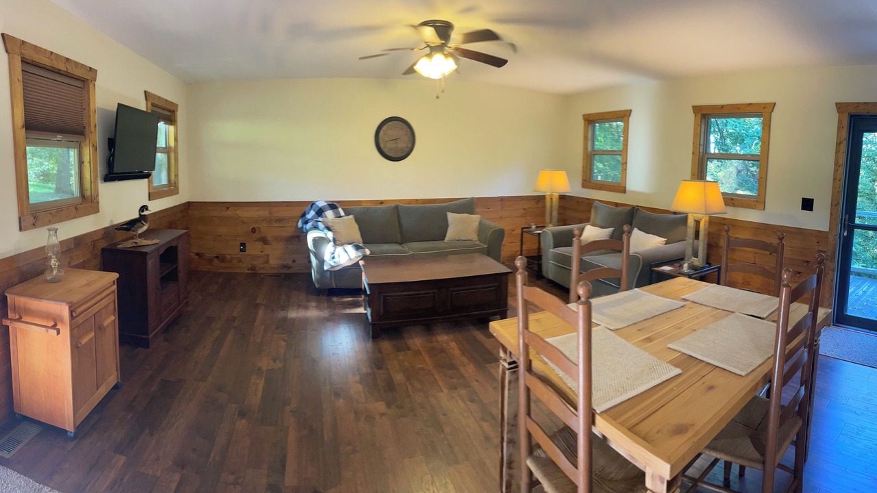 Photo of Livingroom in Elkin