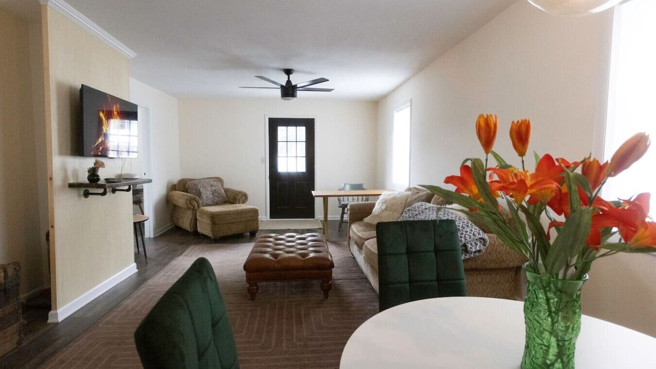 Photo of Livingroom in Torrington