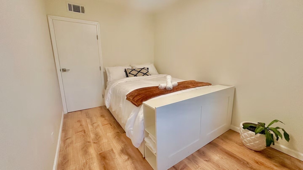 Photo of Bedroom in Forest Hill