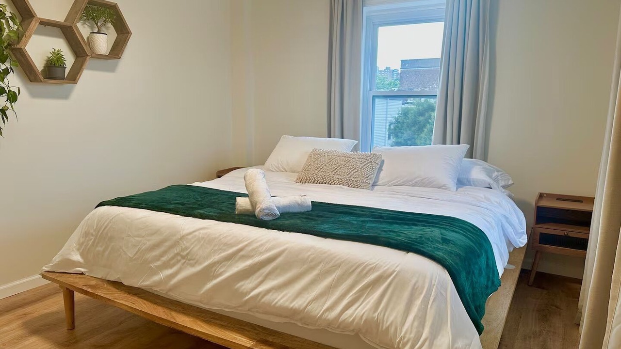 Photo of Bedroom in Forest Hill