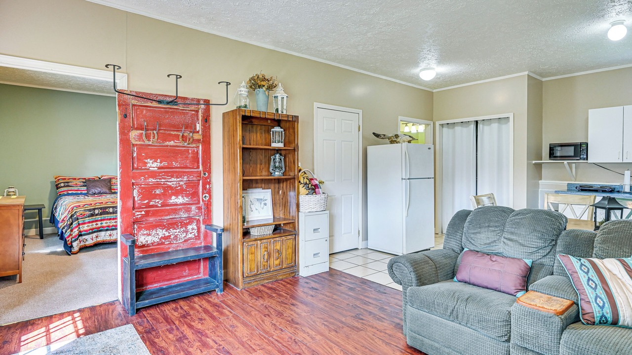 Photo of Livingroom in Belpre