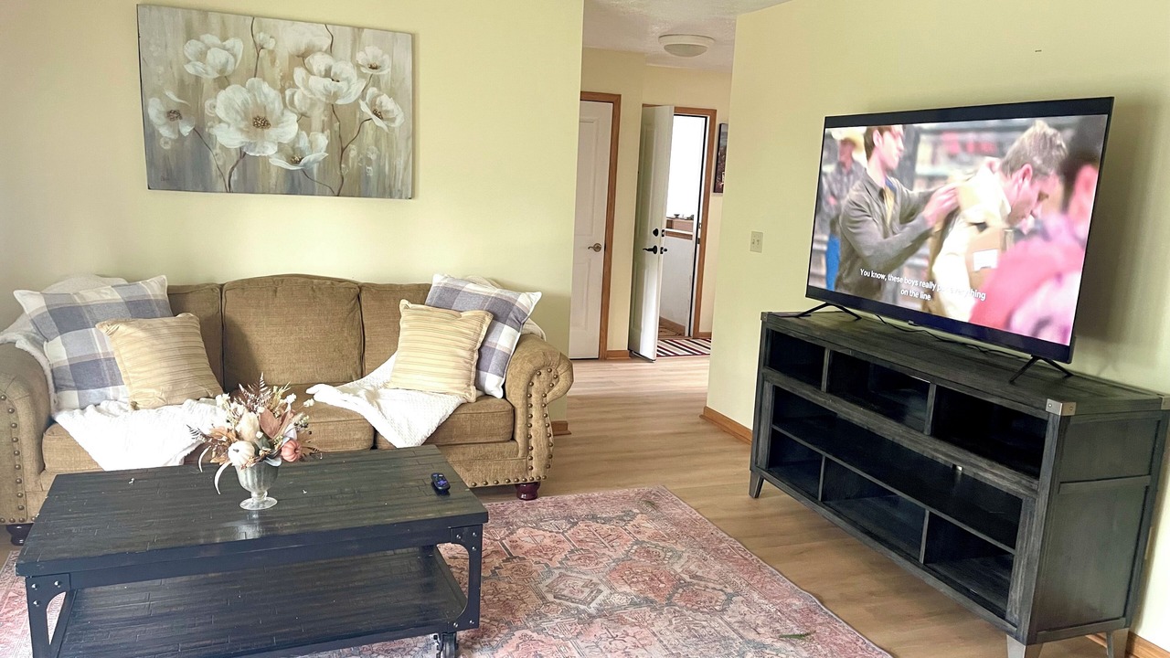 Photo of Livingroom in Litchfield