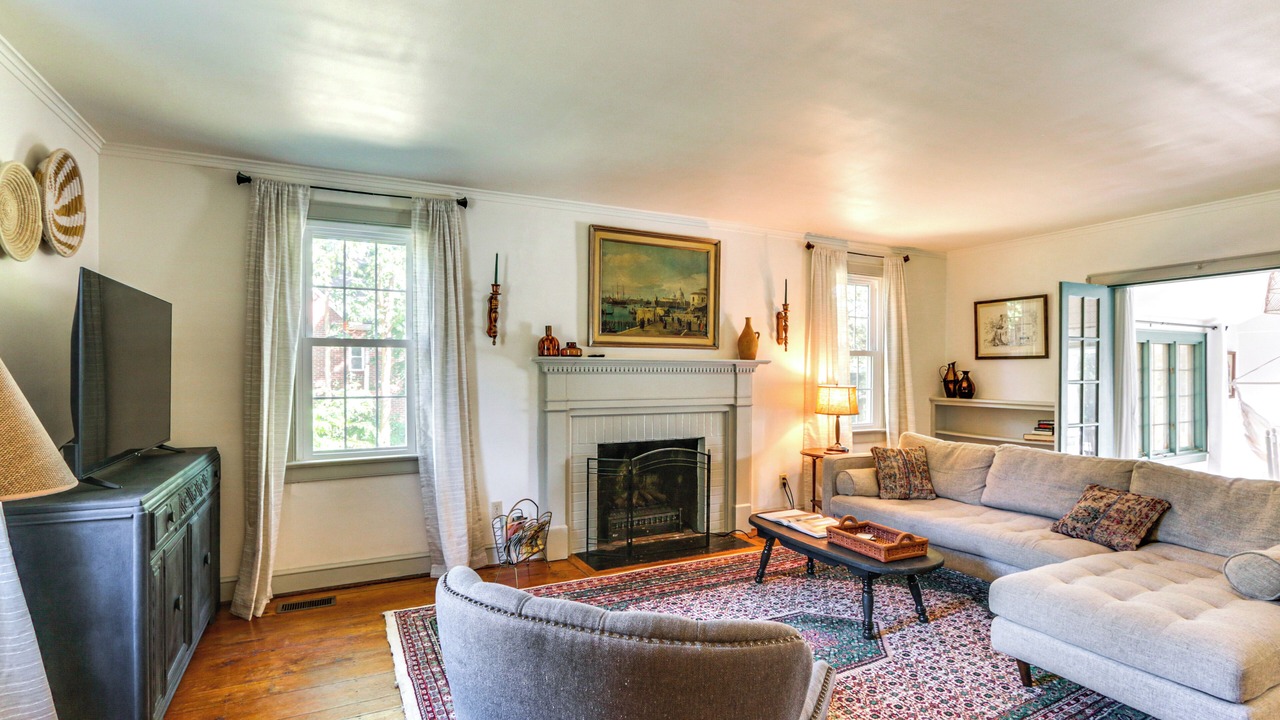 Photo of Bedroom in Charles Town