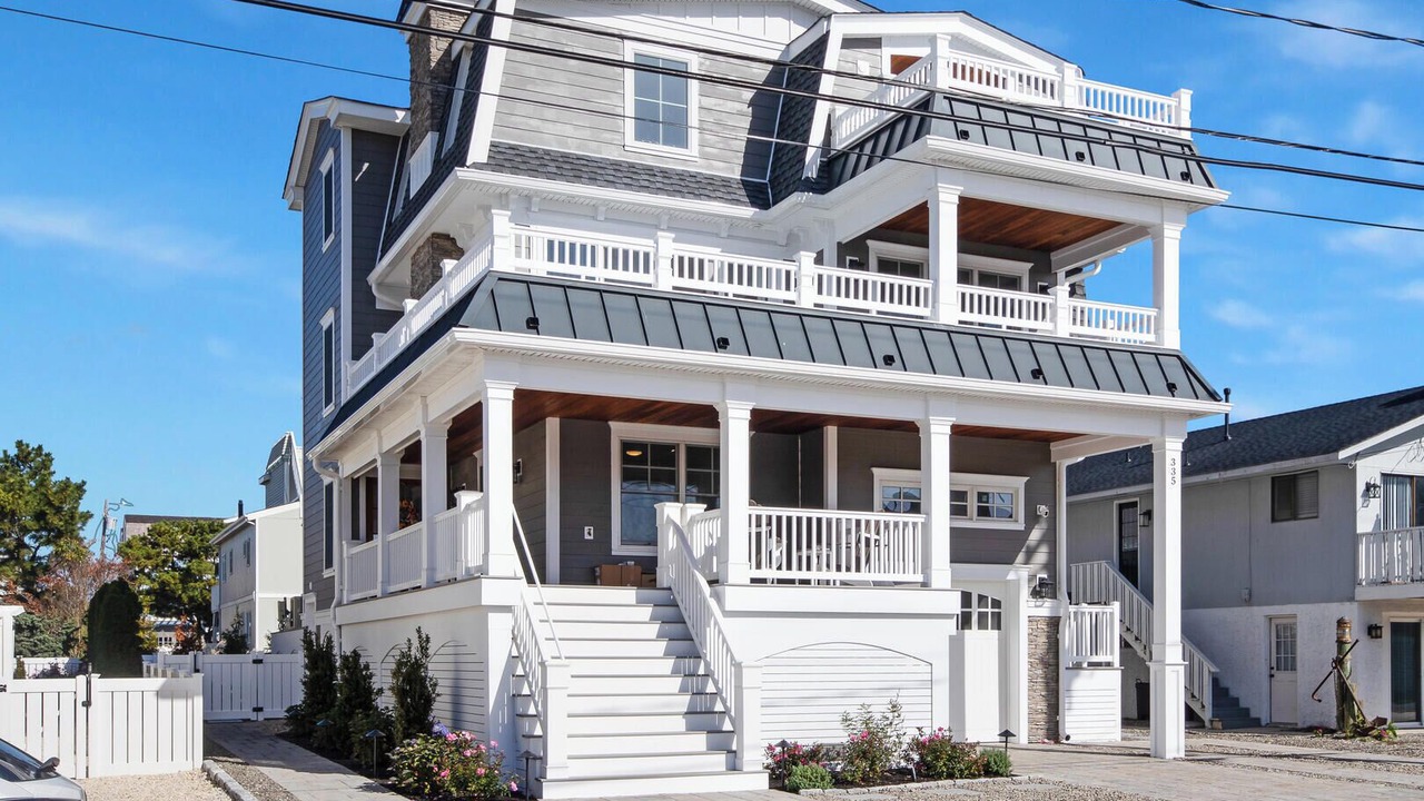 Photo of Outdoor in Avalon