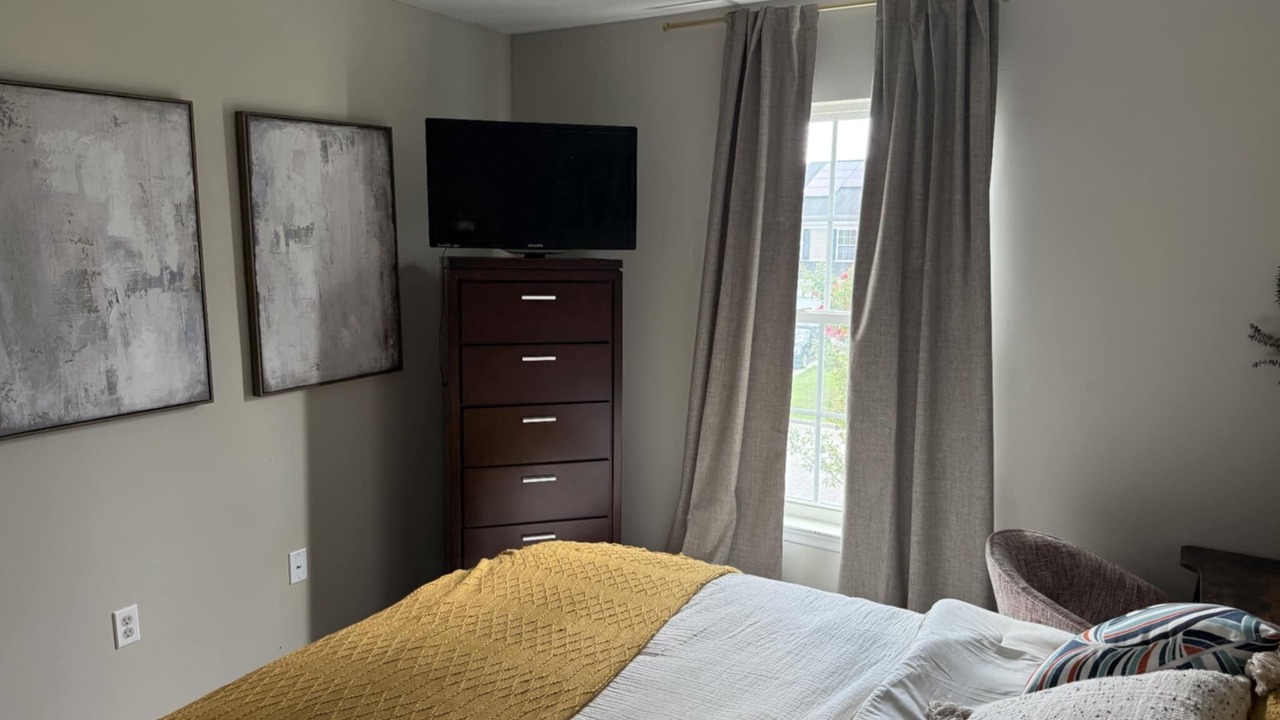 Photo of Bedroom in Newport News