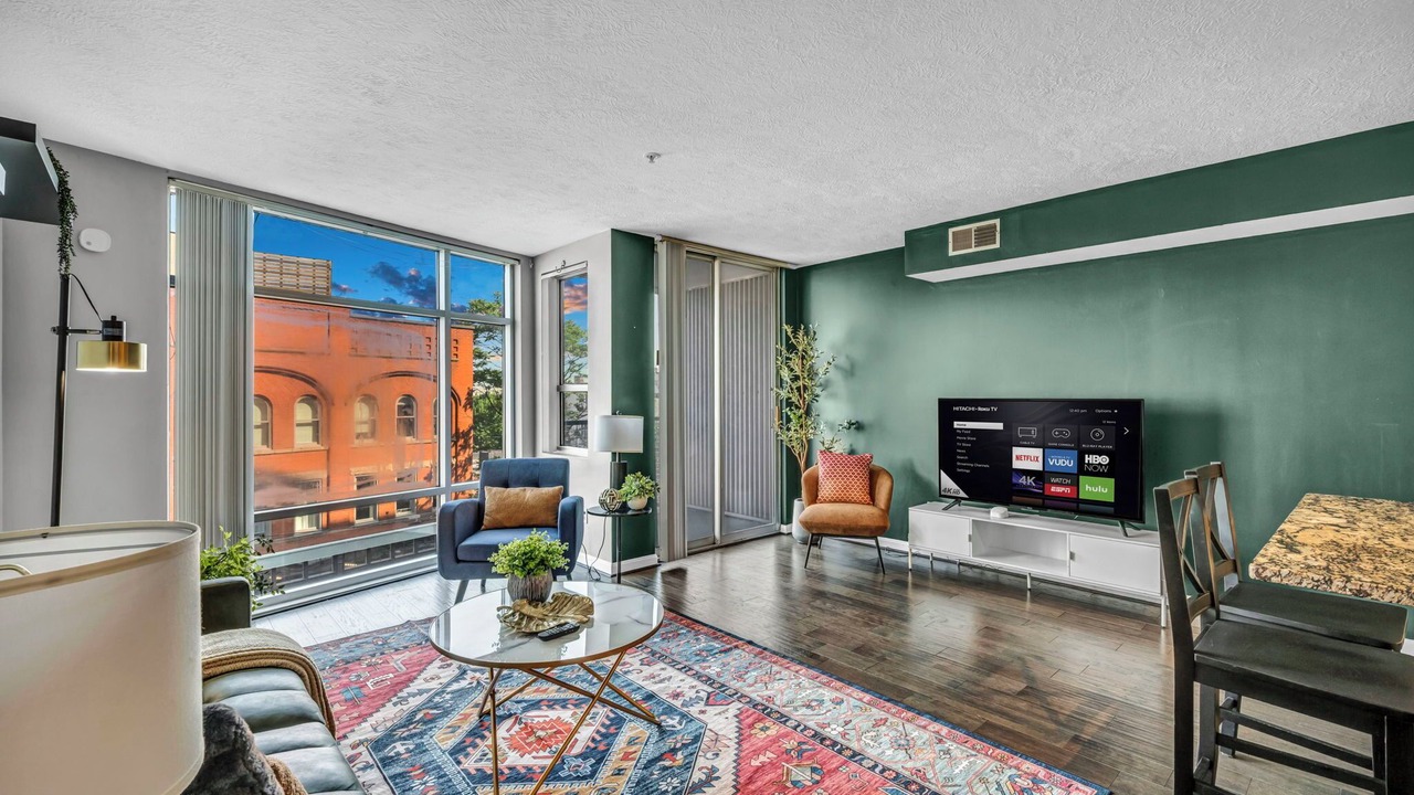 Photo of Livingroom in Ohio City
