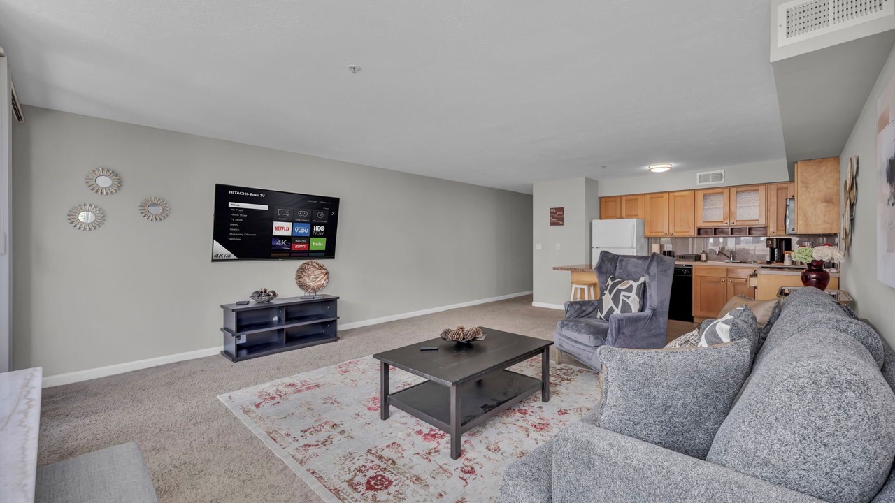 Photo of Livingroom in Ohio City