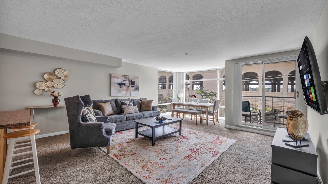 Photo of Livingroom in Ohio City