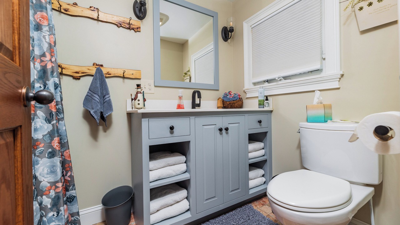 Photo of Bathroom in Pine Grove