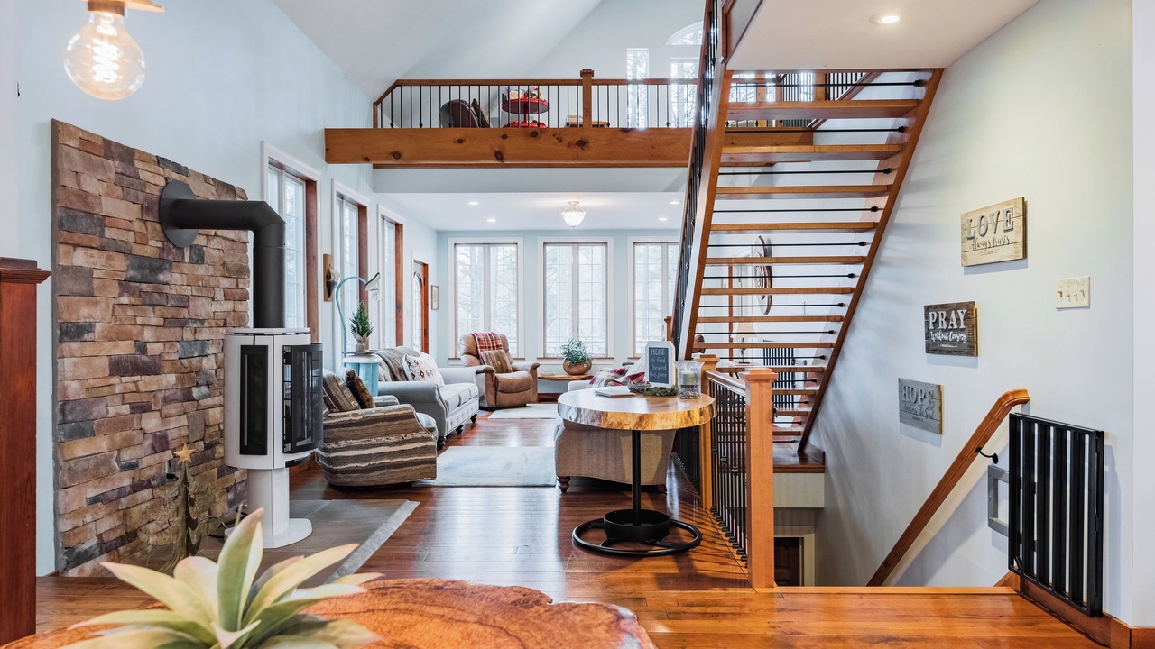 Photo of Livingroom in Pine Grove