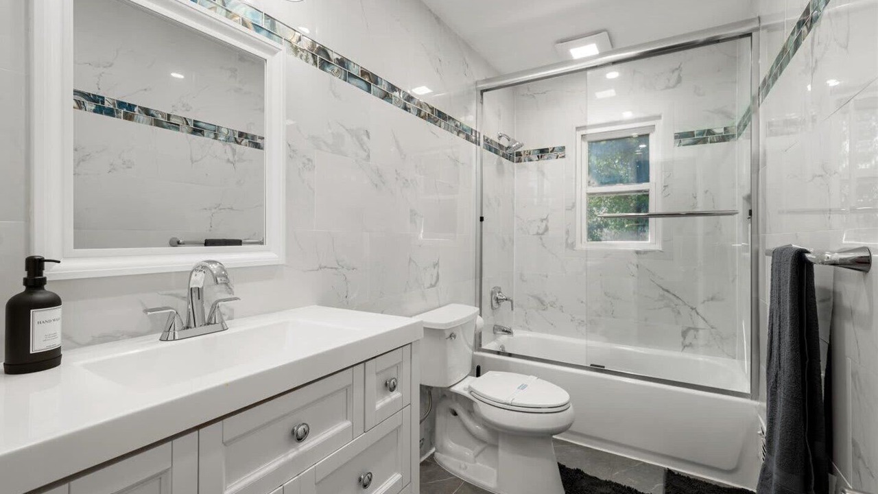 Photo of Bathroom in White Plains
