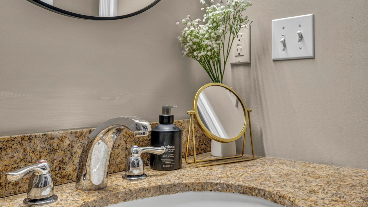 Photo of Bathroom in Ohio City