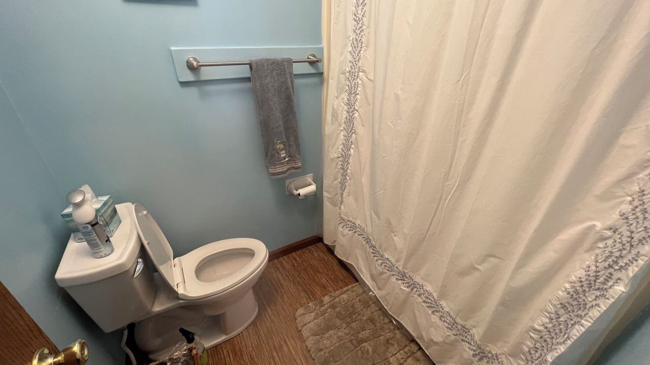 Photo of Bathroom in Port Clinton