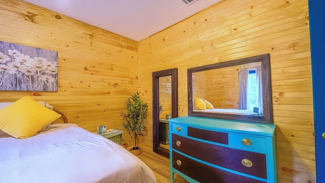 Photo of Bedroom in Ellenville
