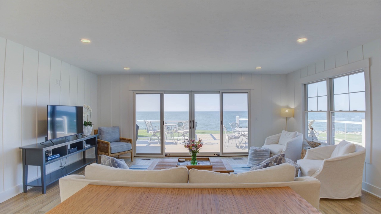 Photo of Livingroom in Huron