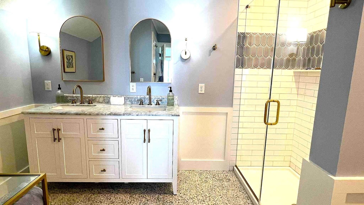 Photo of Bathroom in Huron