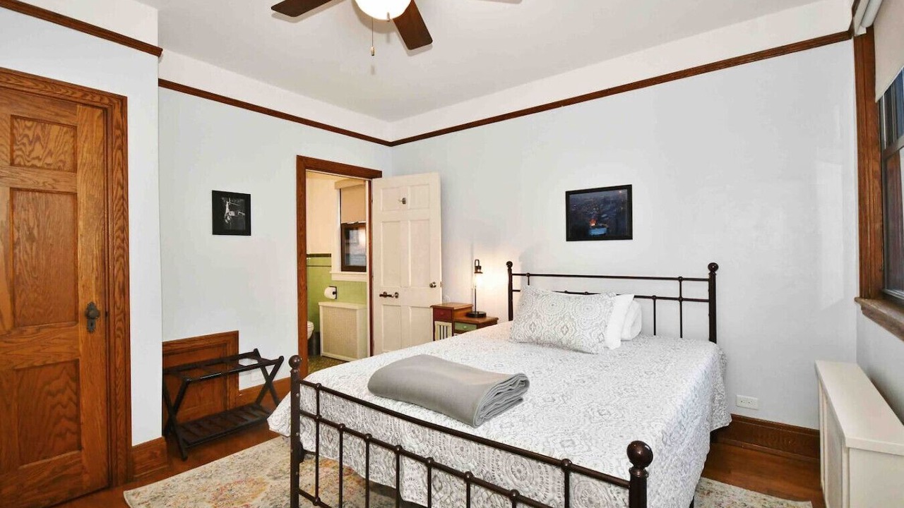 Photo of Bedroom in South Side Flats