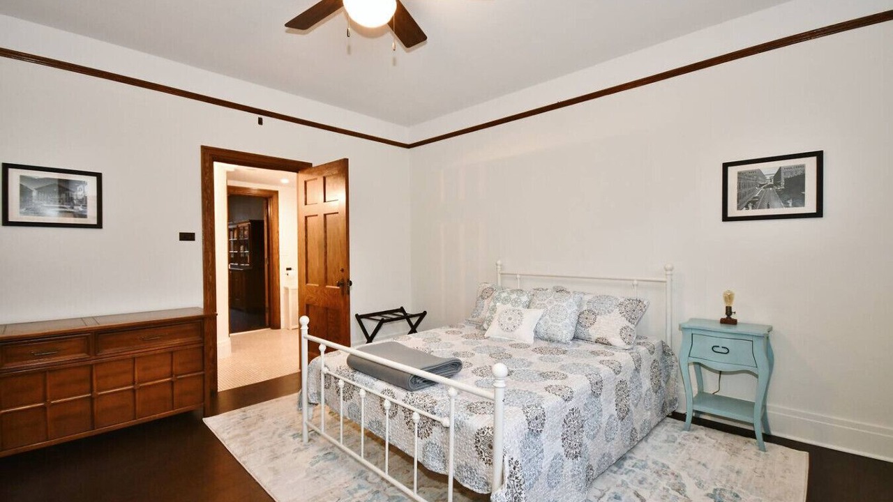 Photo of Bedroom in South Side Flats